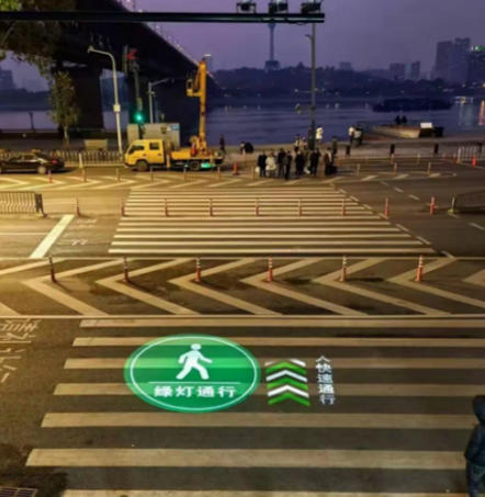 灯控路口多元智能斑马线系统